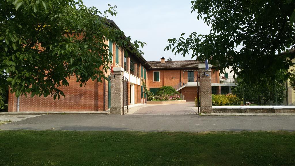 Albergo Del Po Viadana Екстер'єр фото